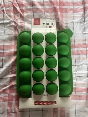 Stir Holiday Green Silicone Cake Pop Kit - 26 PC